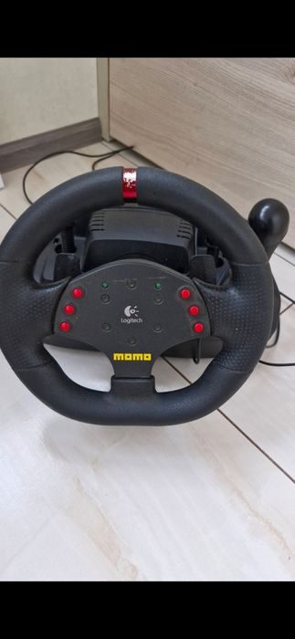Ігрове кермо (руль) Logitech MOMO Racing