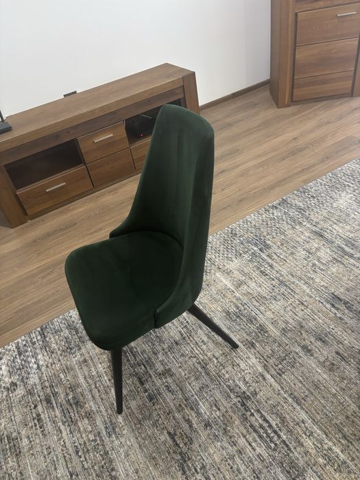 Krzesla velvetowe
