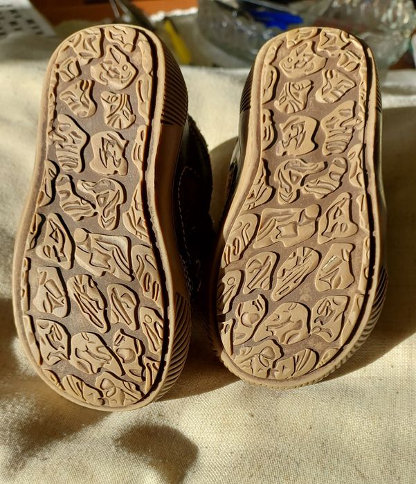 Buty dziecięce firmowe