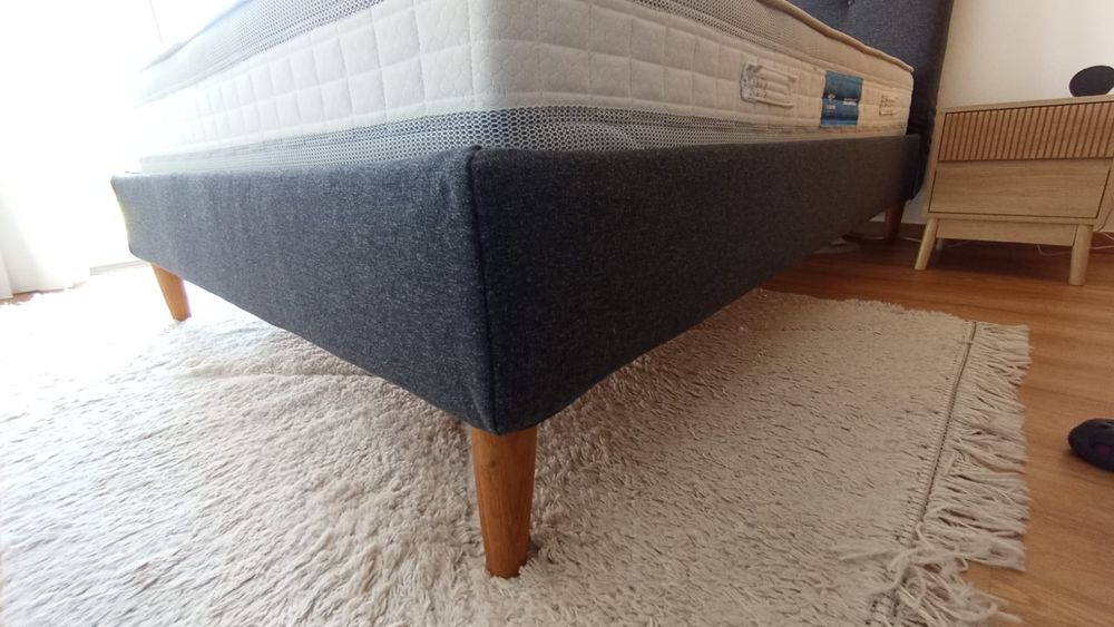 Cama casal estufada IDANÄS com colchão