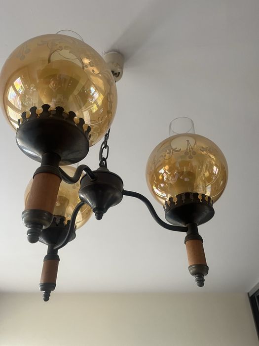 Żyrandol mosieżny z lat 80tych