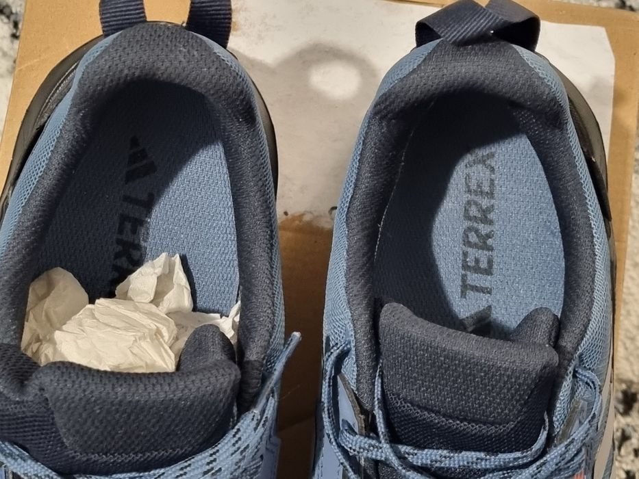 Buty Adidas terrex hp7397