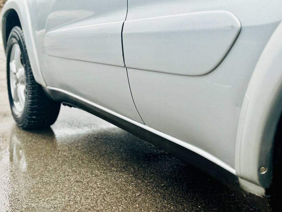 Продам авто TOYOTA RAV4 дизель полный привод