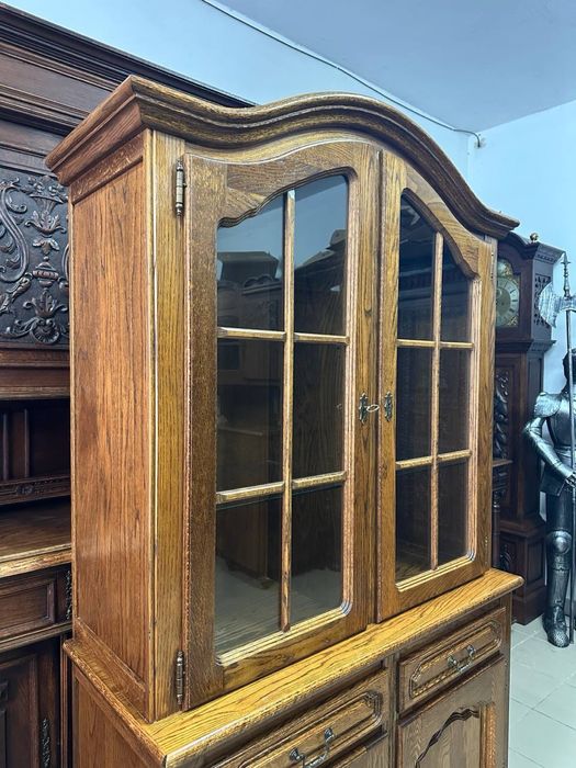 Дубова вітрина сервант дерево витрина меблі б у  4127