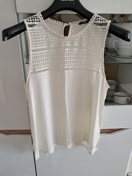 2 bluzki Biała koszulka bez rękawów H&M 38. Stan bardzo dobry. Idealna