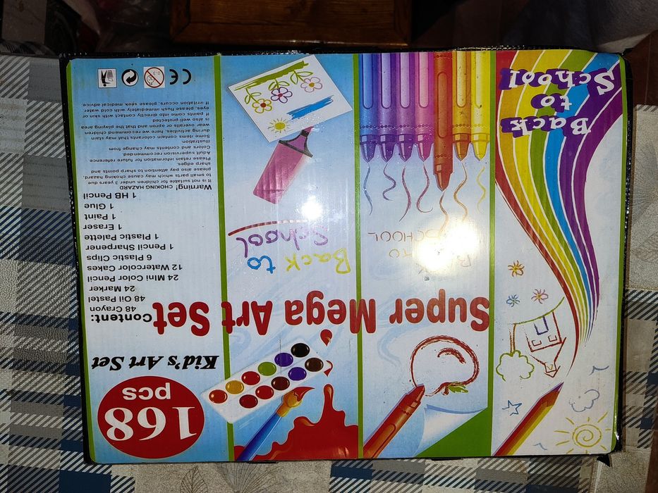 Набір карандашей, фарб та фломастерів, 168 предметів