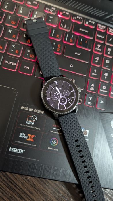 Fossil Gen 4 в отличном состоянии