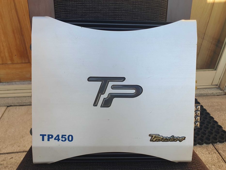 Amplificador TP450 - 1100w.