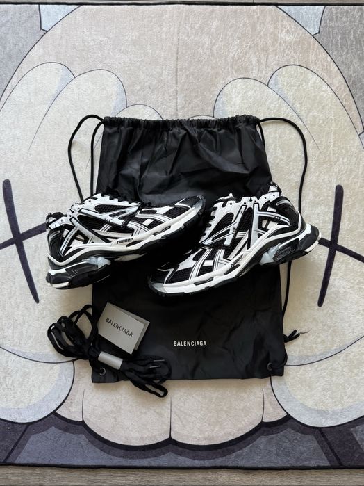 Balenciaga runner black / white