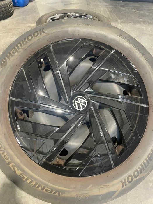 Jantes Ferro C/Tampão ID4 R19"