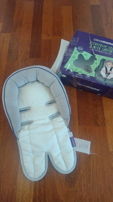 Zagłówek do fotelika cleva mama