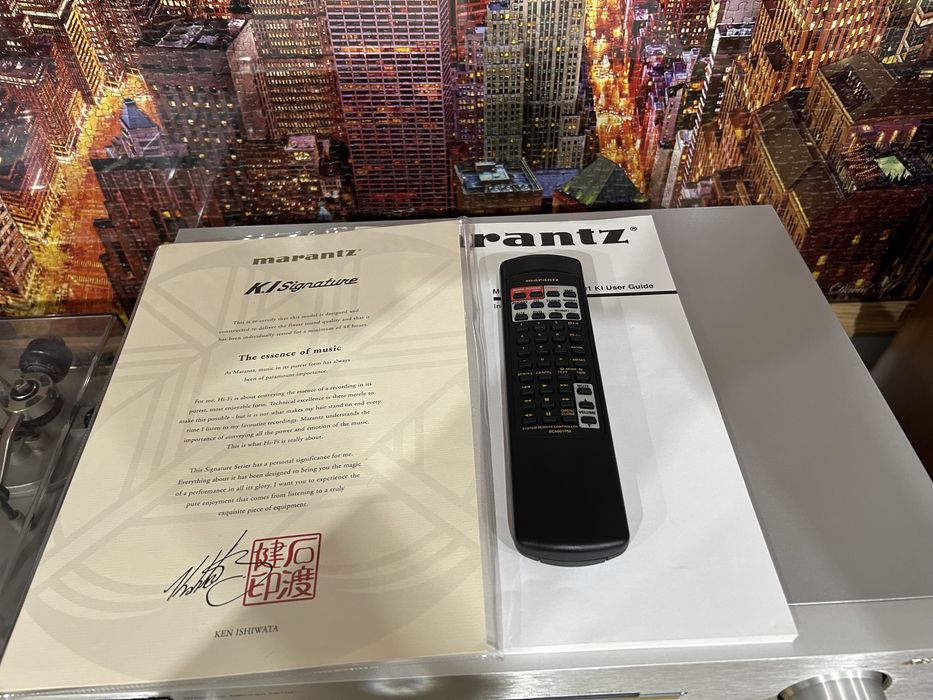 Amplificador Marantz PM 7001 Ki Signature com comando.