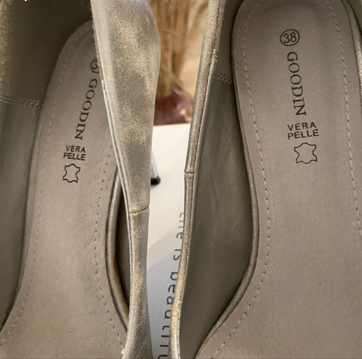 Szpilki srebrne skorzane 38