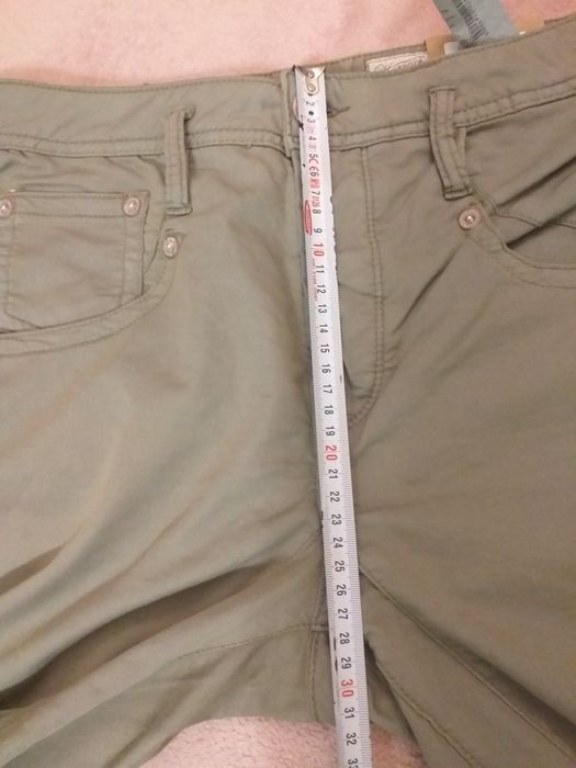 Nowe spodnie khaki zielone chinosy herrlicher r 40 w 30