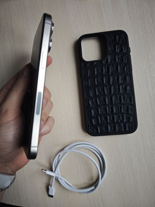 iPhone 15 Pro Max неверлок, ідеал