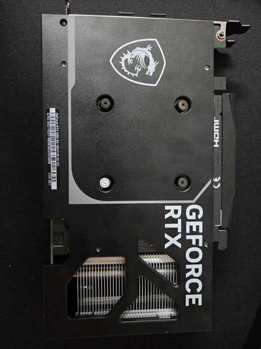 Placa gráfica RTX 5060 8G