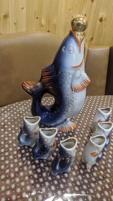 Фарфоровый набор, сервиз, графин и стопки, рыбки СССР.
Городницкий фар