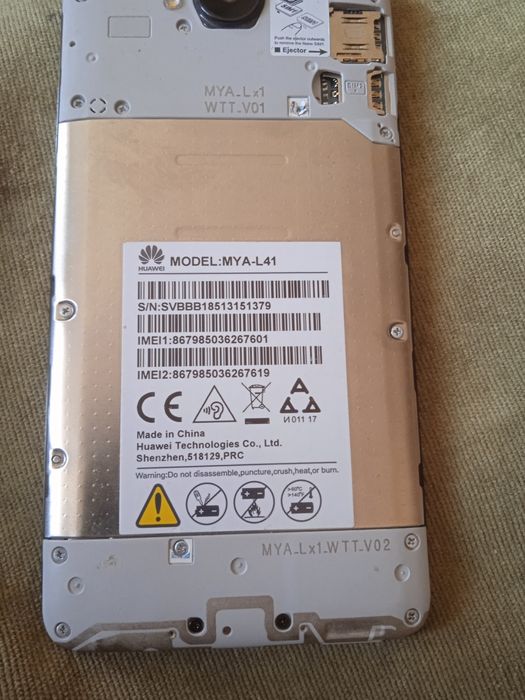 Huawei y6 + etui pancerne i ladowarka