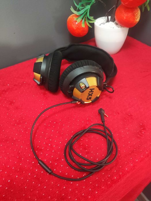 Słuchawki przewodowe Philips SHX50/00 złote czarne nauszne LED do MP3