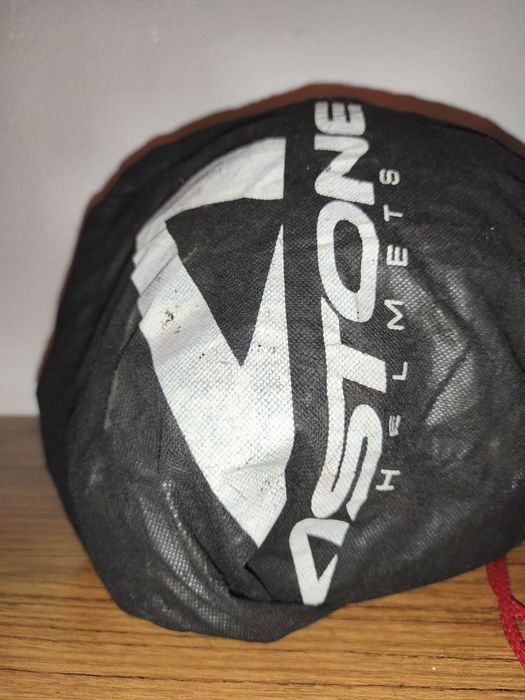 Capacete Astone bom estado