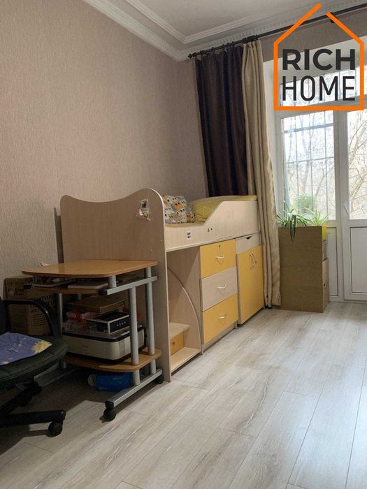 Продажа • 2к квартира • 50 м² • 2 этаж • Раздельные комнаты • Центр • #146797