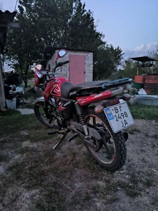 Продам мотоцикл спарк 125 кубів по ціні велосипеда