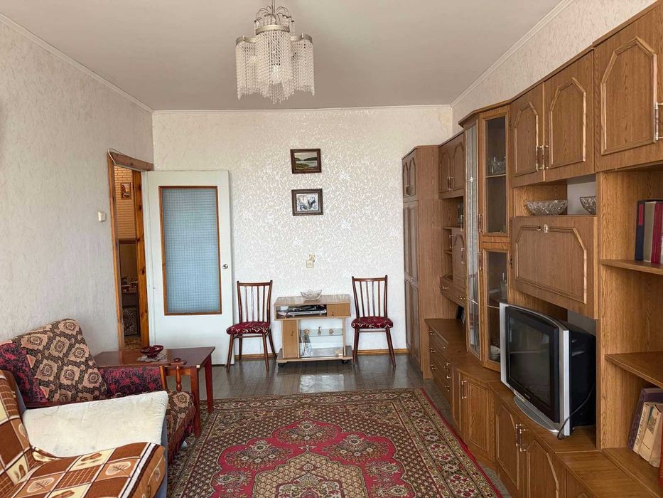 Продам трикімнатну квартиру Малікова