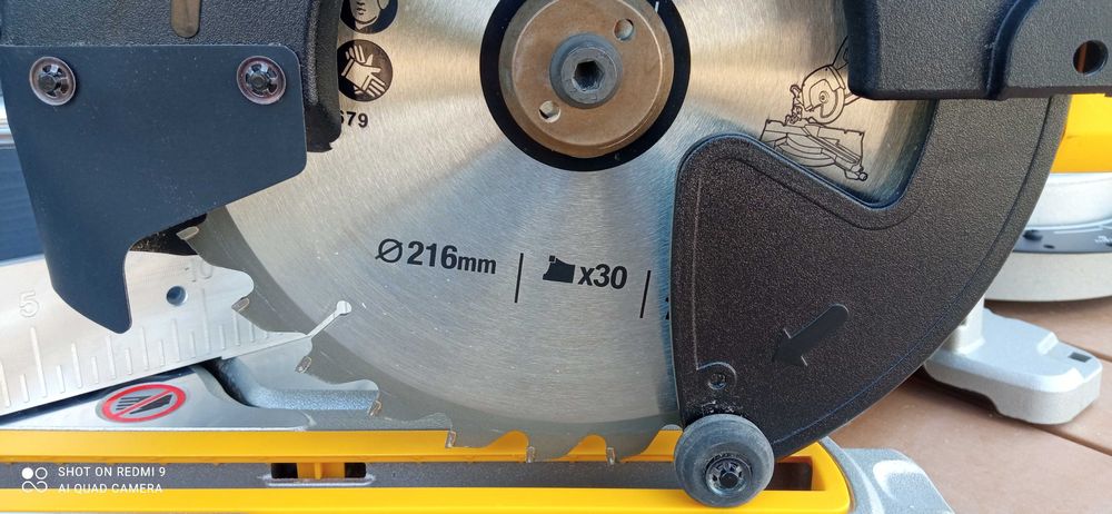 Ukośnica DEWALT z posuwem 216mm 1300W dws773 JAK NOWA