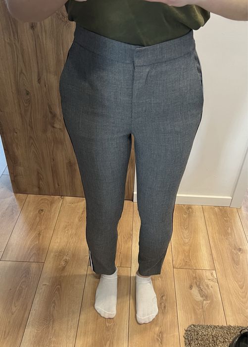 Spodnie Zara XS.