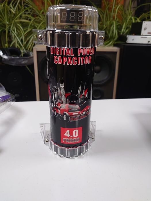 Конденсатор автомобильный 4 фарада