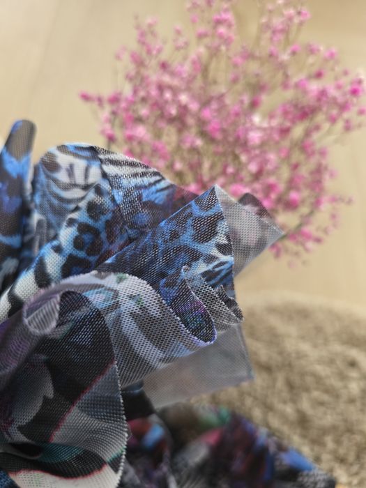 Sukienka asymetryczna z Siatki