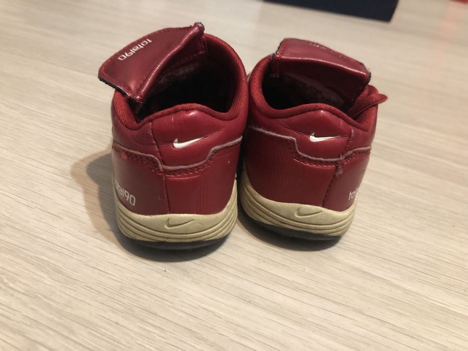 Sportowe buty do piłki NIKE r.19,5