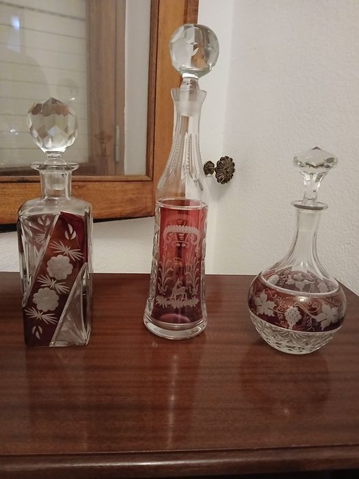 Pecas porcelana e cristais e quadros