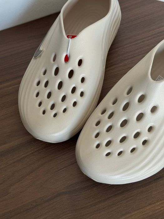 Оригинал Nike ReactX Rejuven 8 (HV5062 100) крокси від найк бежеві летние женские crocs найк реакт