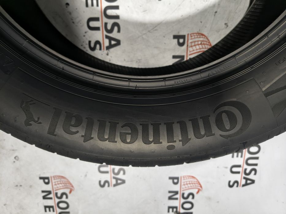 2 pneus semi novos 235-55R18 Continental - Ofera dos Portes