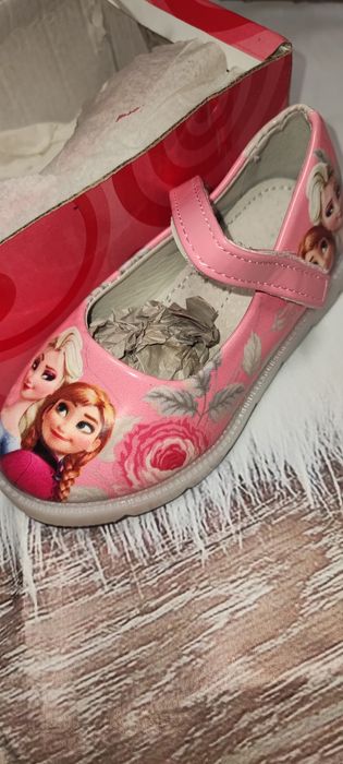 Туфли на девочку 26 размер