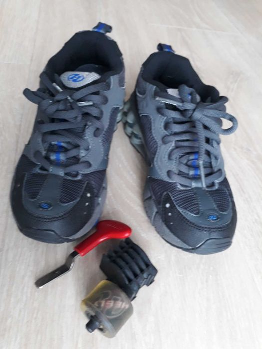 Super buty z rolką butorolki rolki Heelys rozm 35 - granatowe
