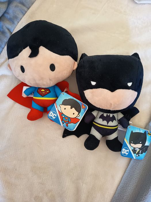 Peluches super heróis super homem e batman