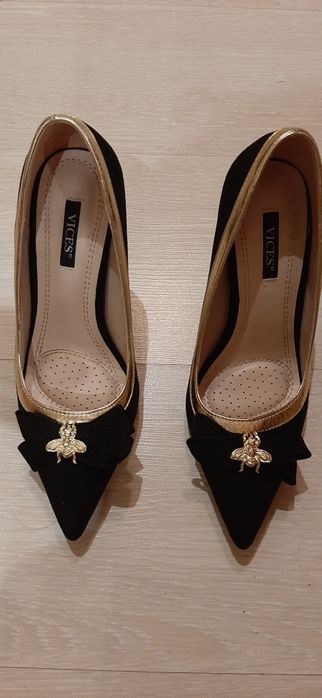 Туфли Vices на высоком каблуке