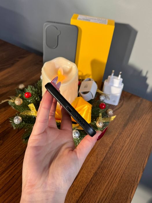 Новый телефон на 128 Гб полный комплект