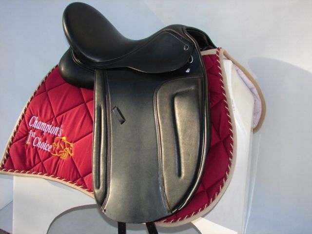 Siodło ujeżdzeniowe z wymiennym łękiem 17,5c