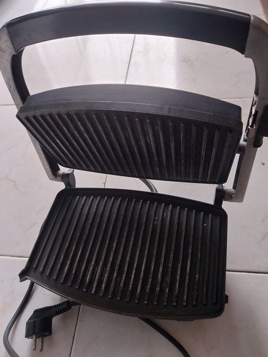 Grelhador electrico impecavel