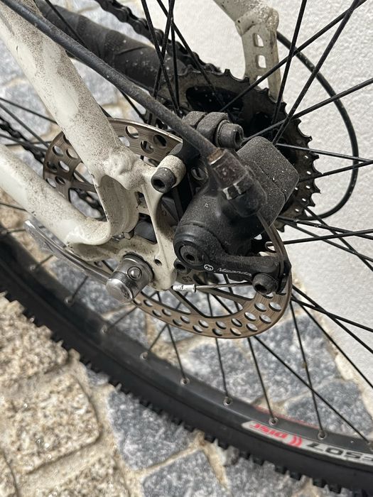 Bicicleta de aluminio CBF Dropper