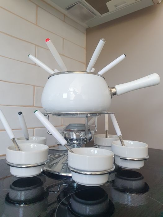 Fondue em bom estado64751671976707120