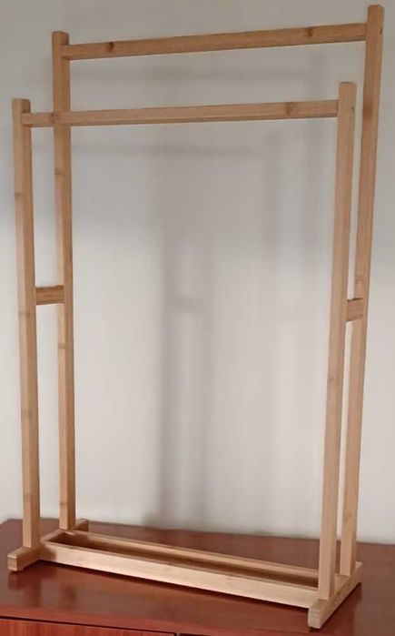 Toalheiro para casa de banho - madeira