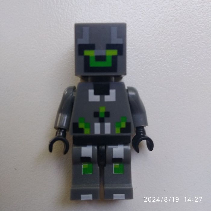 Конструктор My World. Подводный мир. 41 и 33 детали. Цена за два.