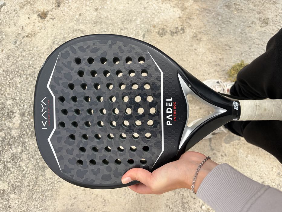 Raquete padel in the box