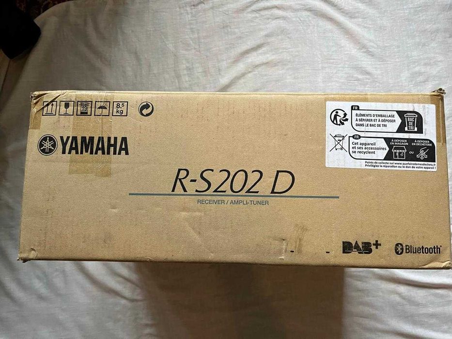 Коробка Yamaha ресивер, підсилювач ,тюнер