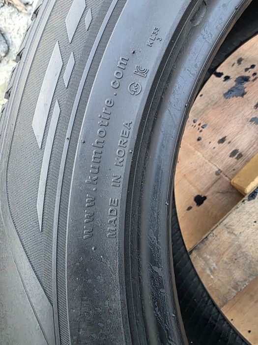 Шина одиночка запаска Нова Kumho  Citi Venture 235/60r18