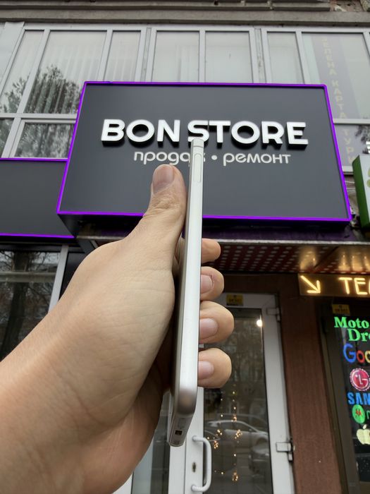 Samsung s21 fe 128gb.